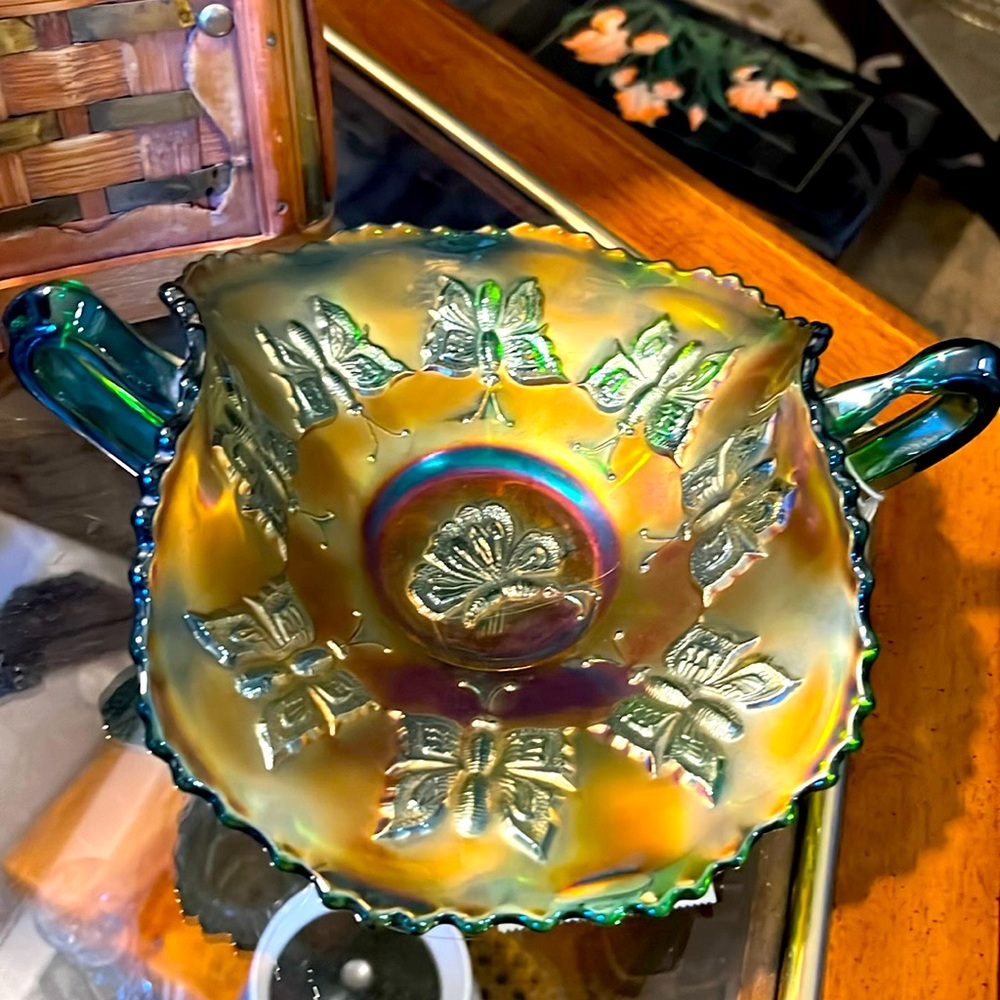 Vintage Fenton Green Carnival Glass Butterfly Bowl Dish Iridescent Bonbon